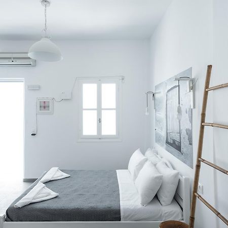 White And Grey Chora Apartment Mykonos Town ภายนอก รูปภาพ