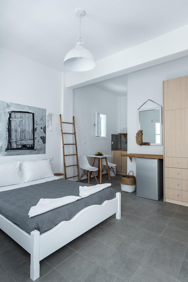 White And Grey Chora Apartment Mykonos Town ภายนอก รูปภาพ